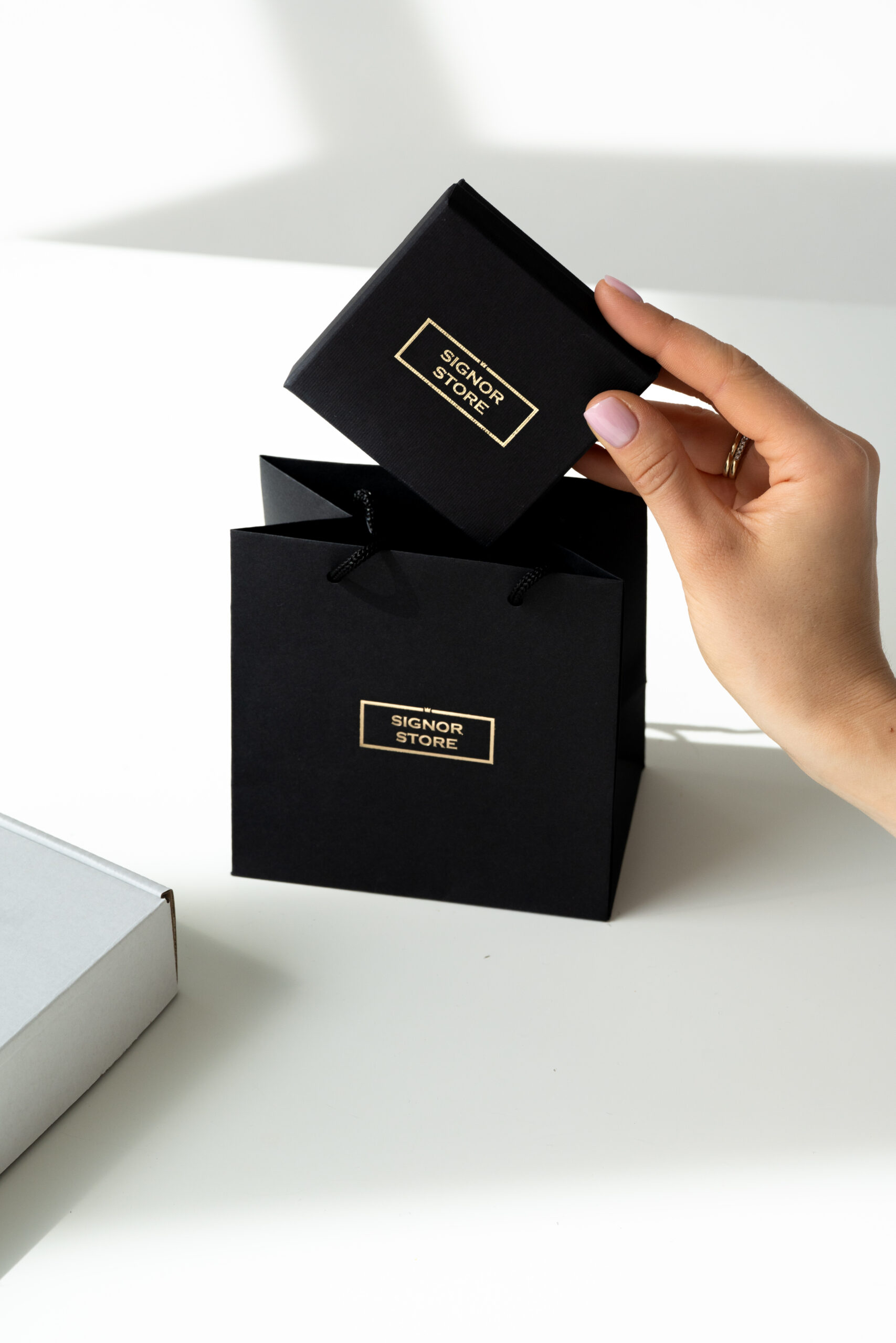 Supporting image for Die Verpackung ist für uns nicht nur ein Zusatz, sondern der Beginn des Erlebnisses.